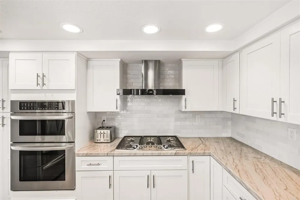 3684 Maria Ln Carlsbad, CA 92008