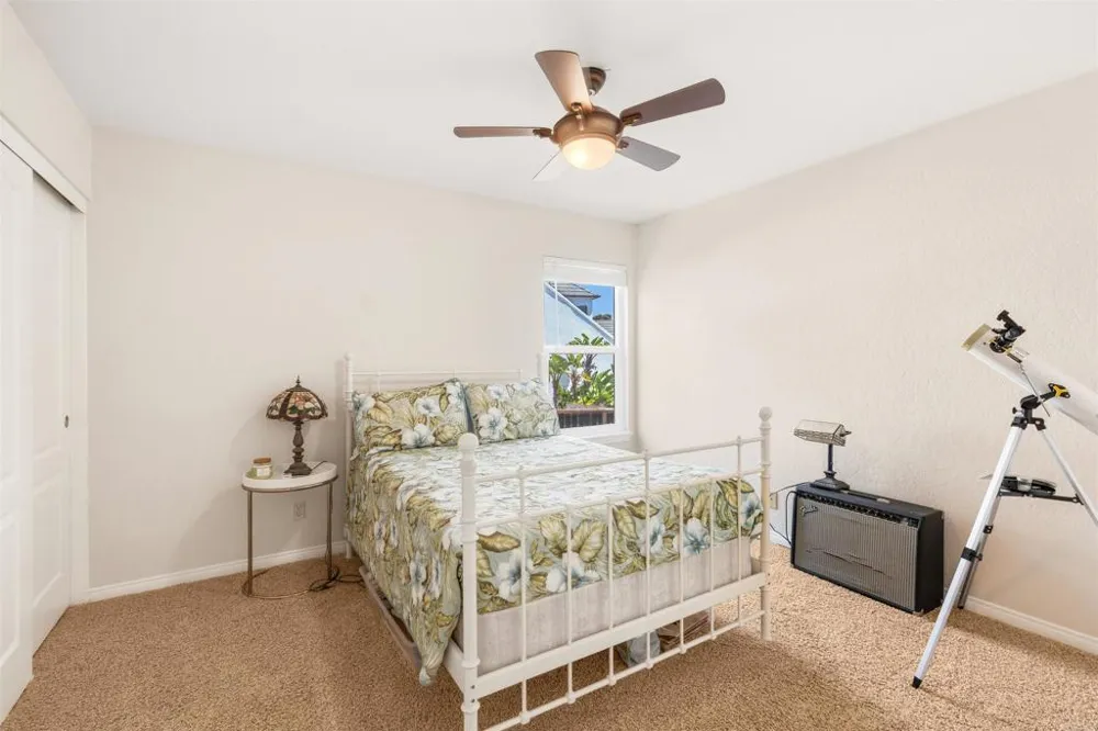 3684 Maria Ln Carlsbad, CA 92008