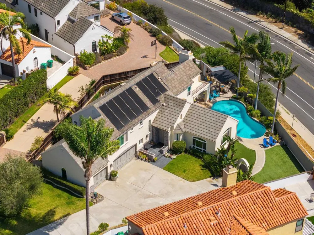 3684 Maria Ln Carlsbad, CA 92008