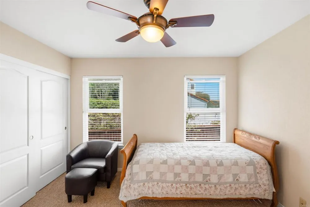 3684 Maria Ln Carlsbad, CA 92008