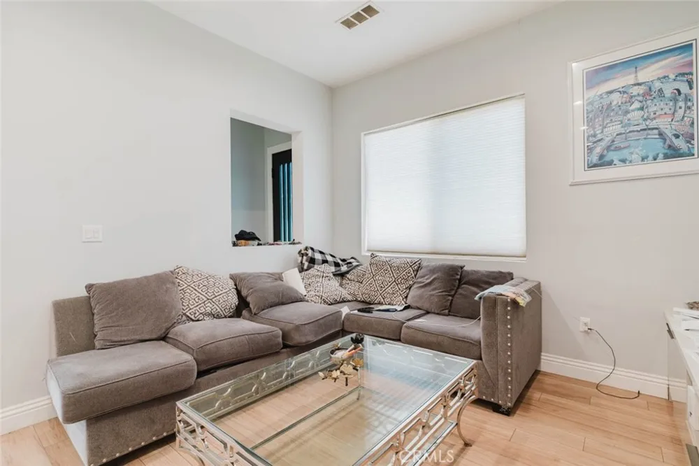 7347 Jamieson Avenue Reseda, CA 91335