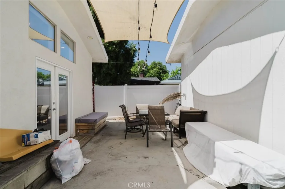 7347 Jamieson Avenue Reseda, CA 91335