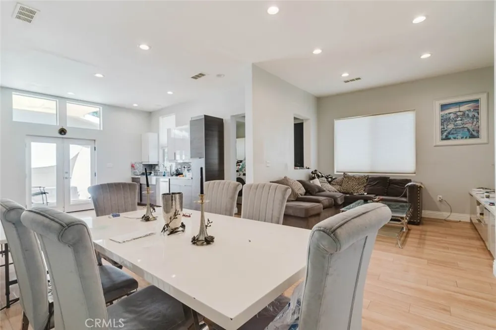 7347 Jamieson Avenue Reseda, CA 91335