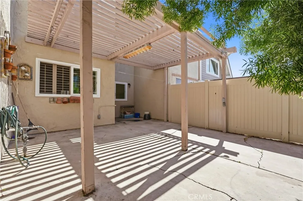 104 Oval Irvine, CA 92604