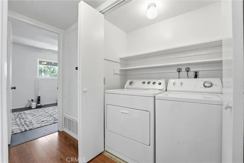 104 Oval Irvine, CA 92604