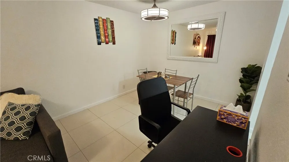2857 Los Felices Palm Springs, CA 92262
