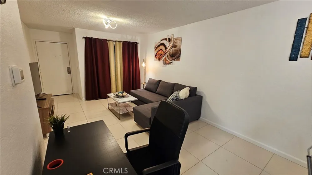 2857 Los Felices Palm Springs, CA 92262