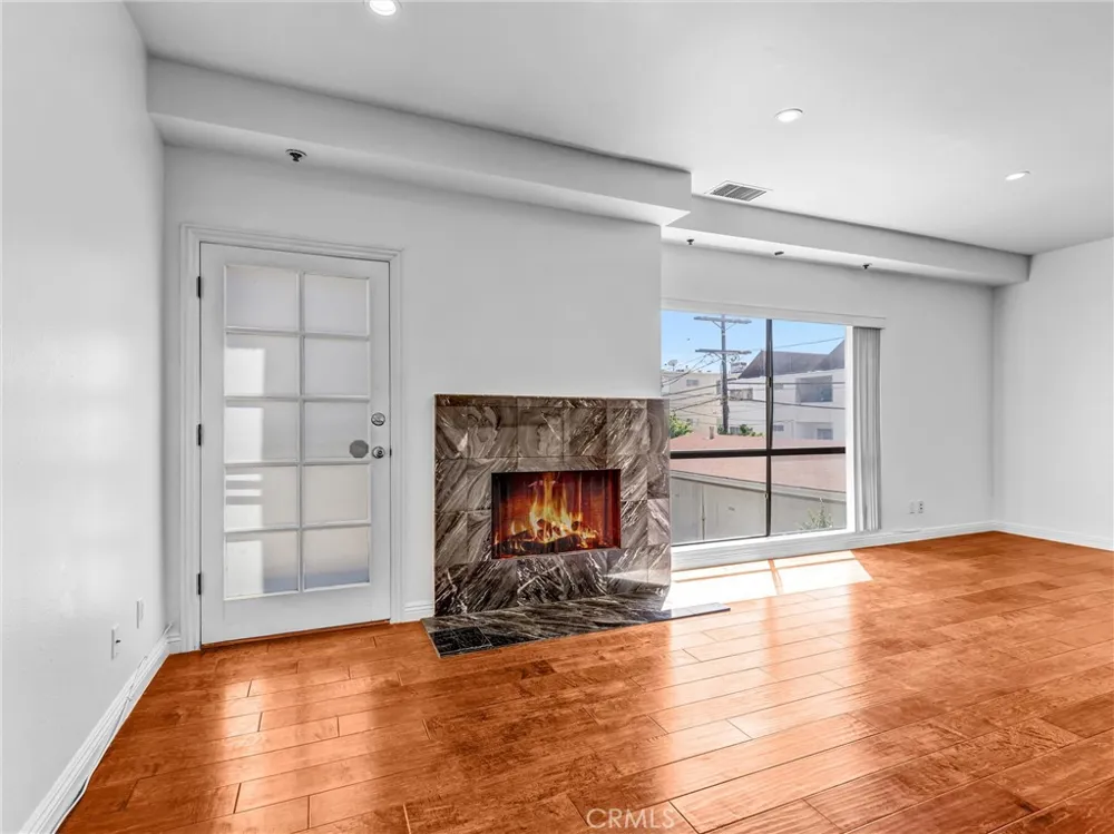 1825 westholme Avenue #4 Los Angeles, CA 90025