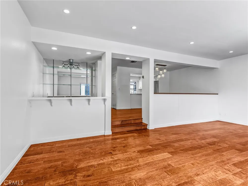 1825 westholme Avenue #4 Los Angeles, CA 90025