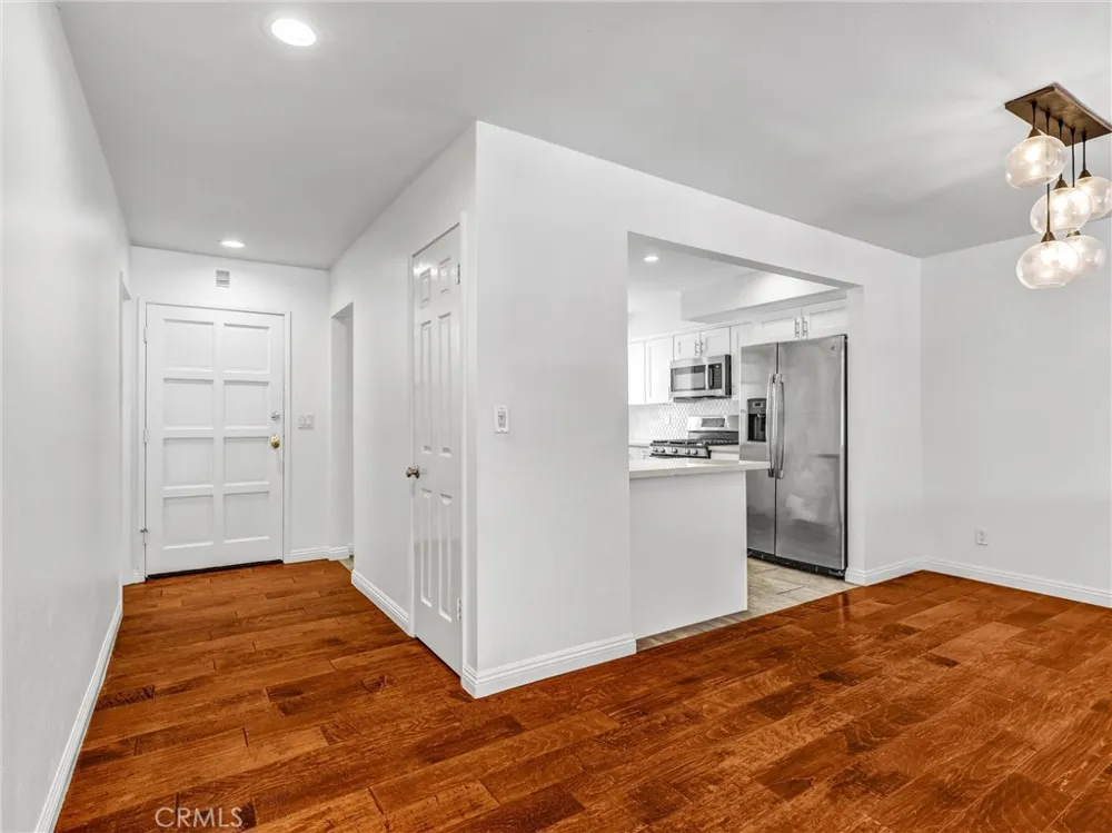 1825 westholme Avenue #4 Los Angeles, CA 90025