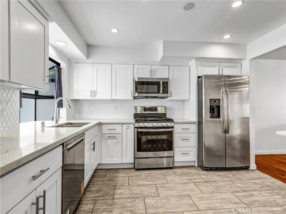 1825 westholme Avenue #4 Los Angeles, CA 90025