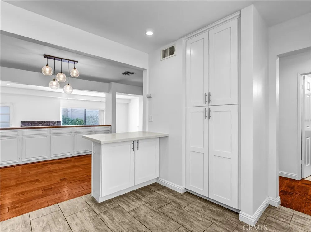 1825 westholme Avenue #4 Los Angeles, CA 90025