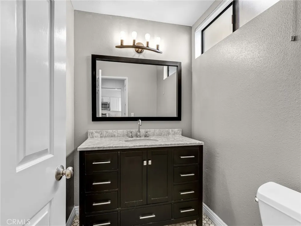1825 westholme Avenue #4 Los Angeles, CA 90025
