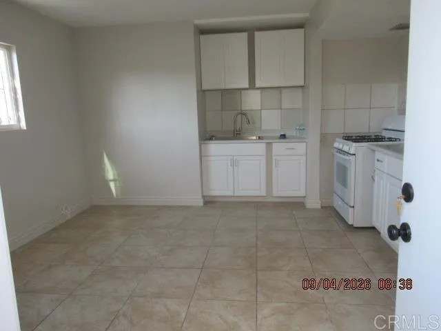 4240 Nordica Avenue #8 San Diego, CA 92113