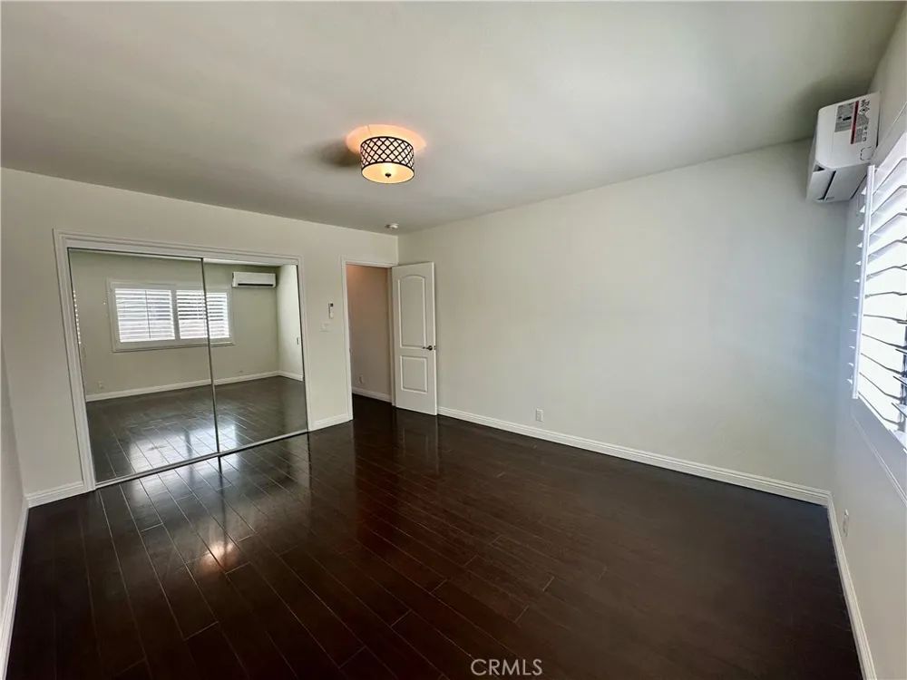 2726 N Brighton St Burbank, CA 91504