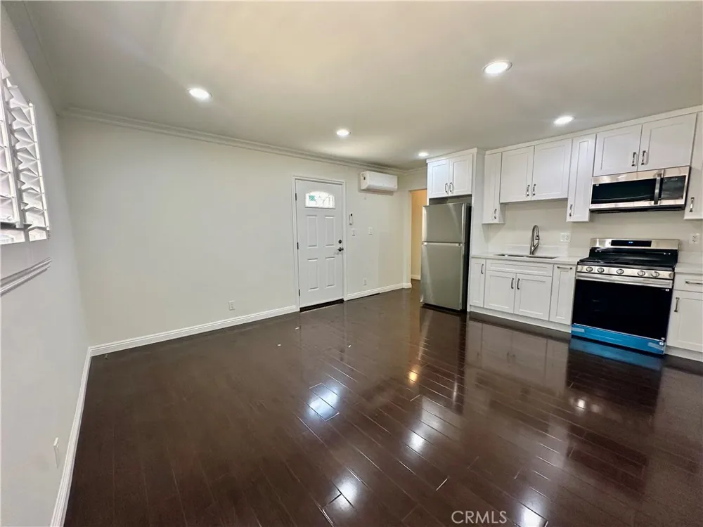2726 N Brighton St Burbank, CA 91504