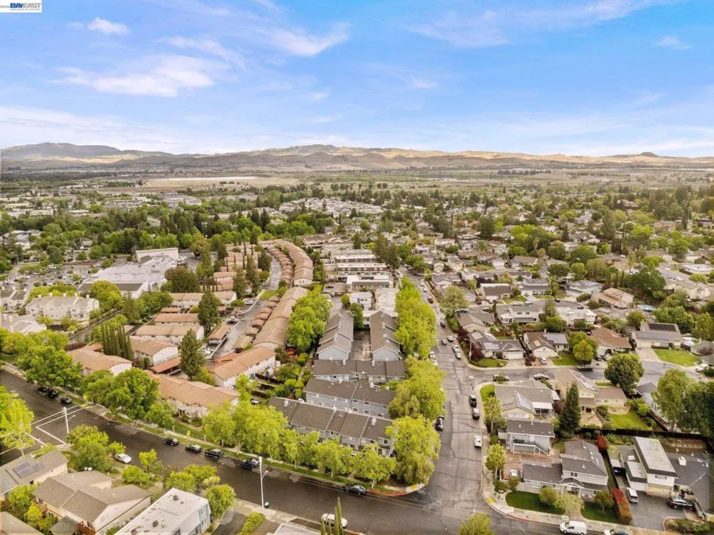 3551 Norton Way Pleasanton, CA 94566