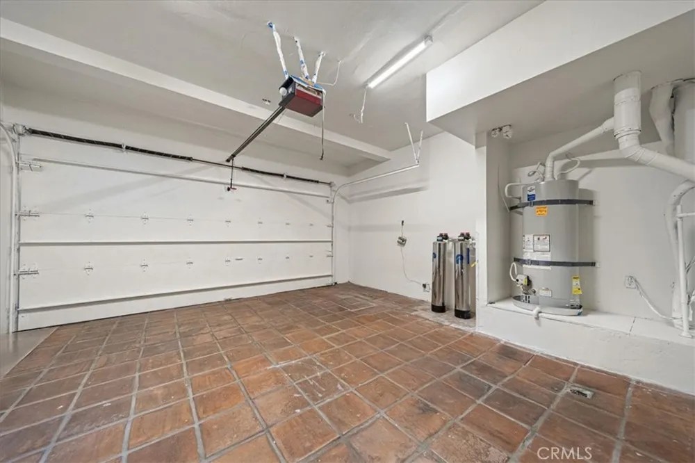 1046 Oro Laguna Beach, CA 92651