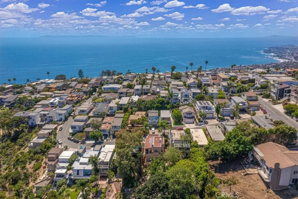 1046 Oro Laguna Beach, CA 92651