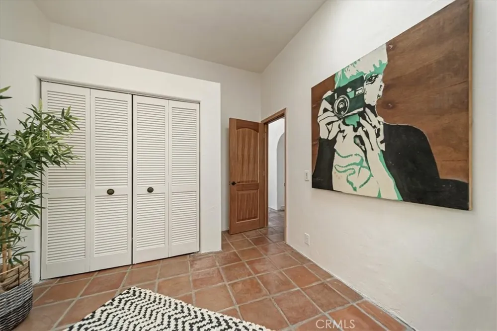 1046 Oro Laguna Beach, CA 92651
