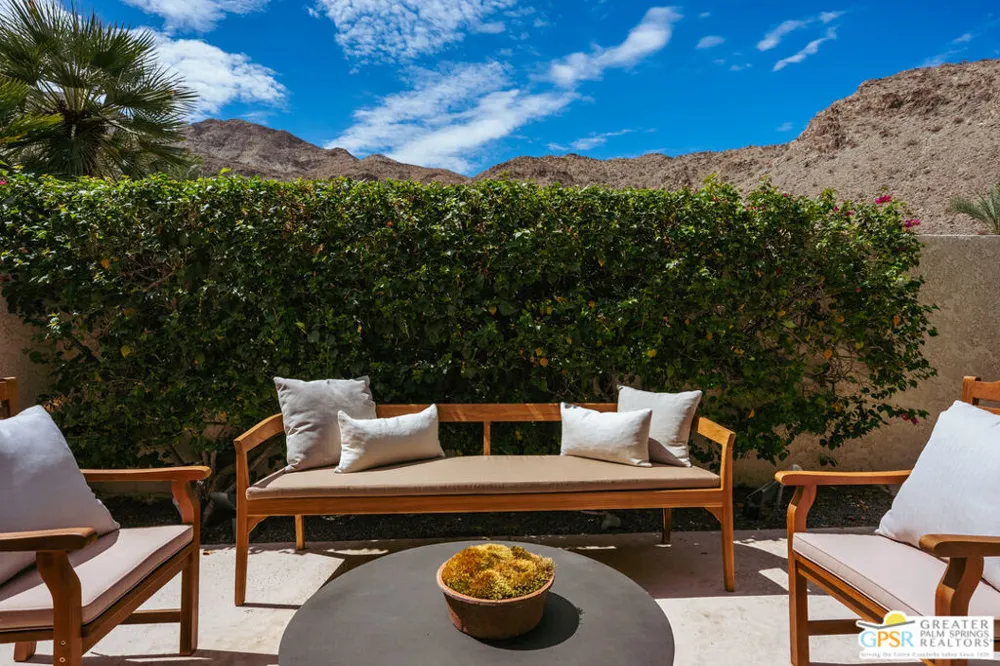 39 Mirage Cove Drive Rancho Mirage, CA 92270