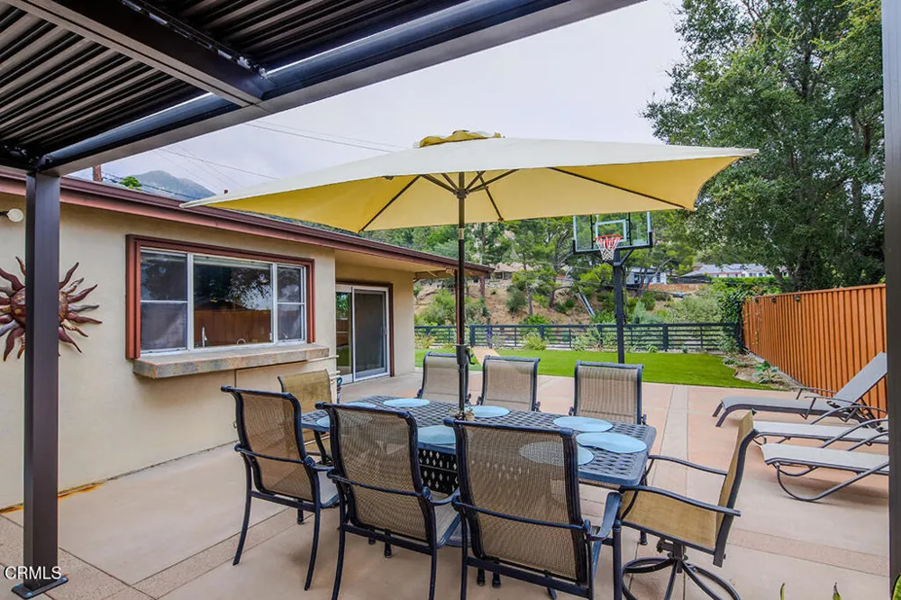 5432 Vista Del Arroyo Drive La Crescenta, CA 91214