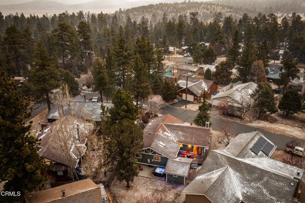 325 Montclair Drive Big Bear, CA 92314