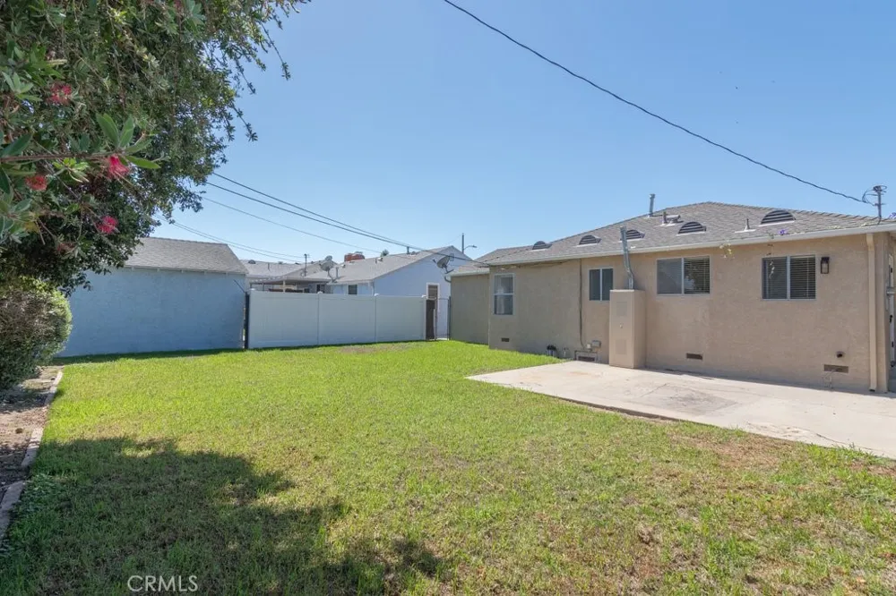 14882 Marigold Avenue Gardena, CA 90249
