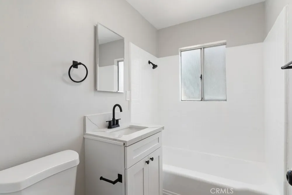 14882 Marigold Avenue Gardena, CA 90249