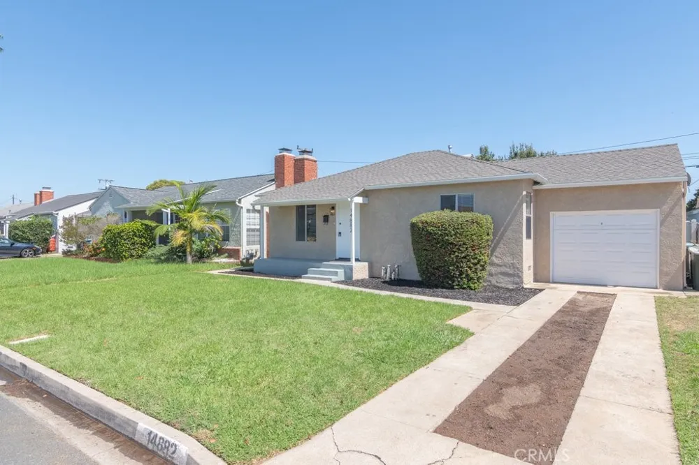 14882 Marigold Avenue Gardena, CA 90249