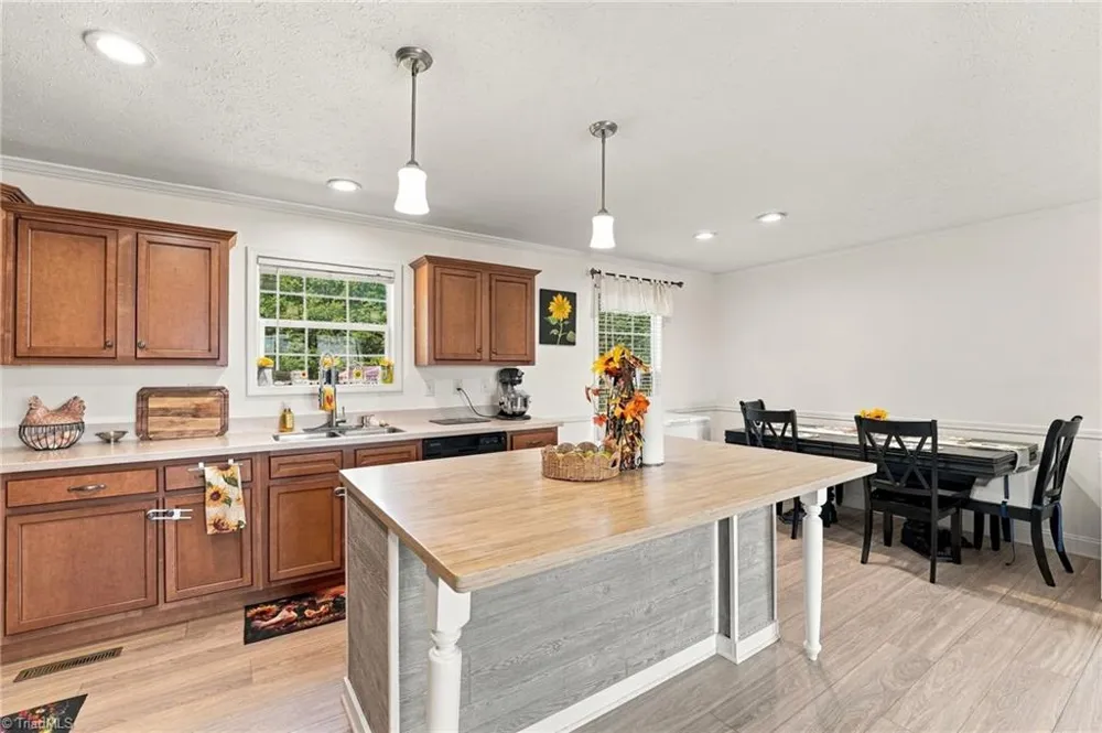 139 Horseshoe Road Rockingham, NC 28379
