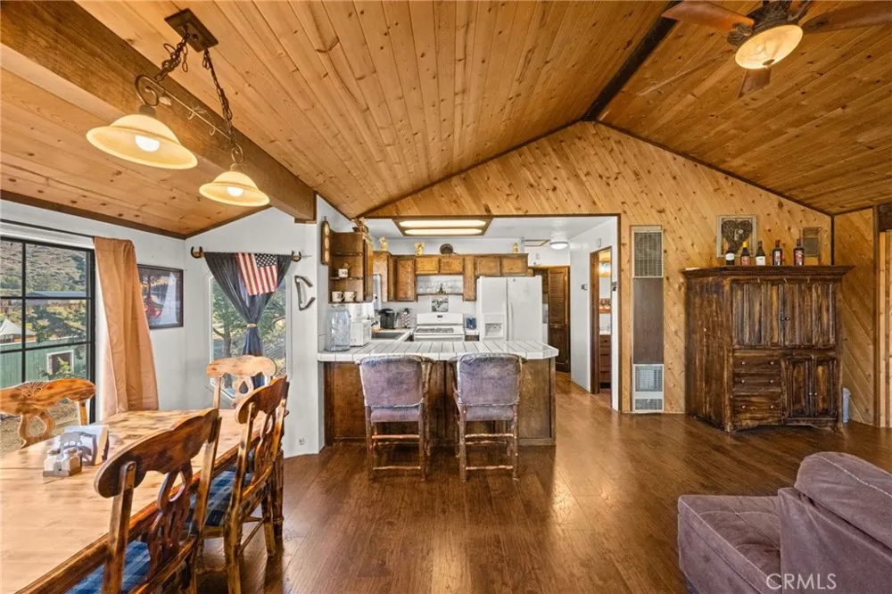 1627 Baldwin Lake Big Bear City, CA 92314