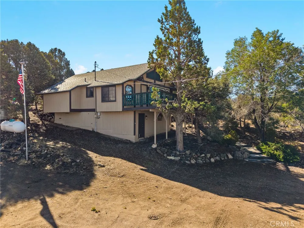 1627 Baldwin Lake Big Bear City, CA 92314