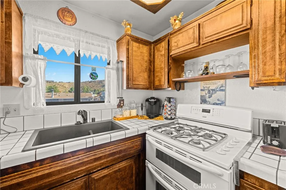 1627 Baldwin Lake Big Bear City, CA 92314