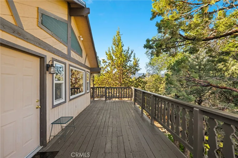 1627 Baldwin Lake Big Bear City, CA 92314