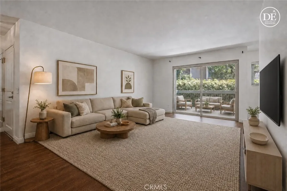 4722 Park Granada #205 Calabasas, CA 91302