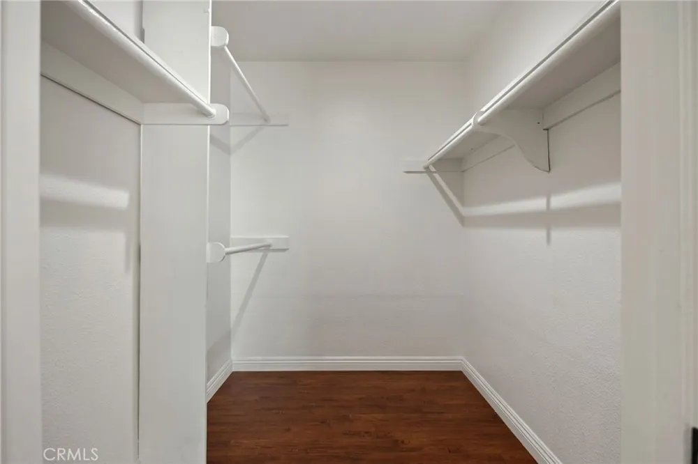 4722 Park Granada #205 Calabasas, CA 91302