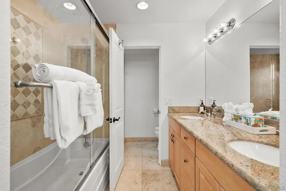 1311 Pacific Beach Dr San Diego, CA 92109