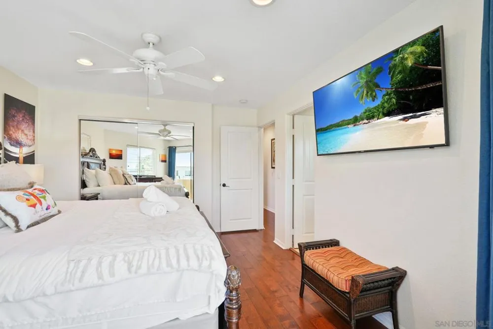1311 Pacific Beach Dr San Diego, CA 92109
