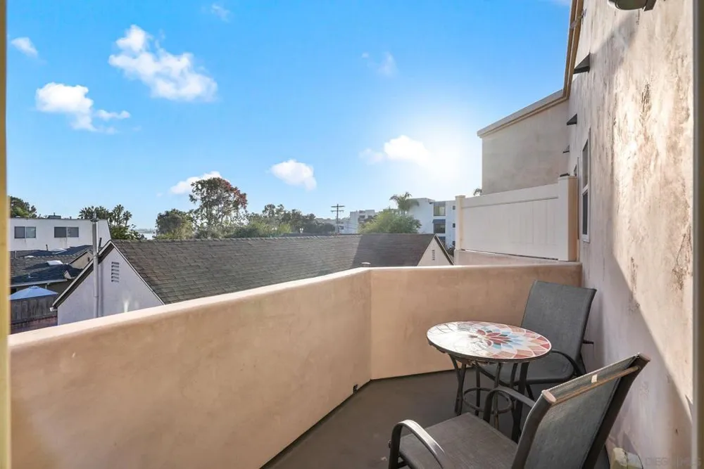 1311 Pacific Beach Dr San Diego, CA 92109