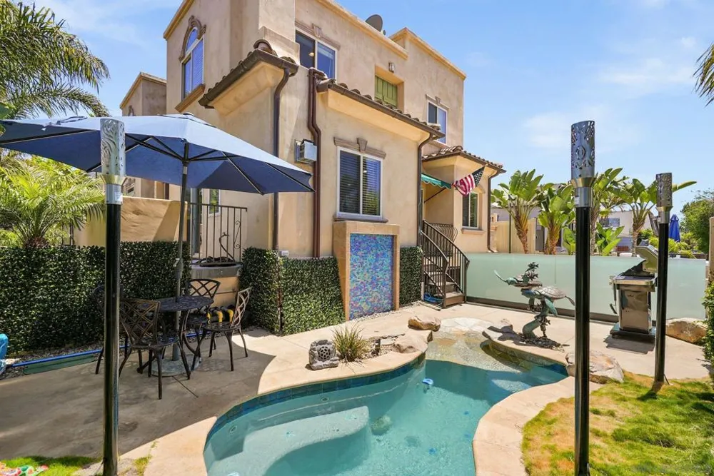 1311 Pacific Beach Dr San Diego, CA 92109