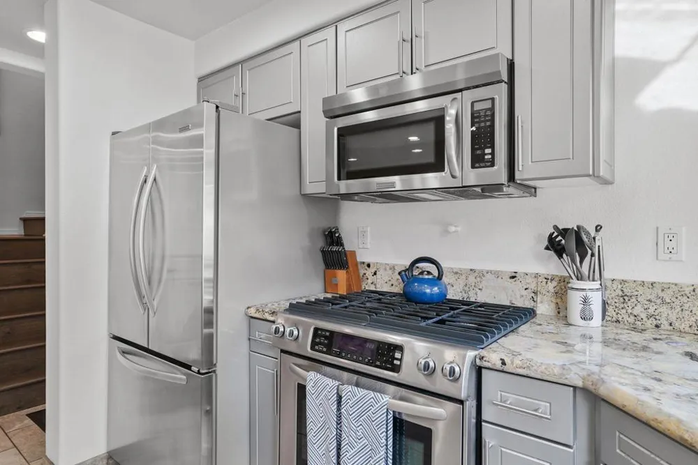 1311 Pacific Beach Dr San Diego, CA 92109