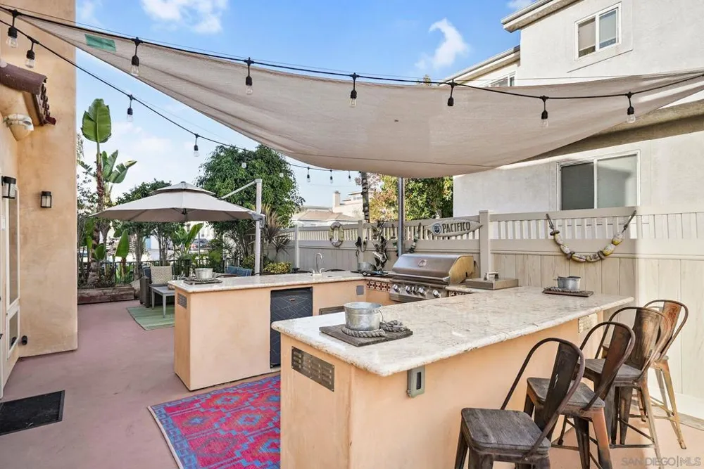 1311 Pacific Beach Dr San Diego, CA 92109