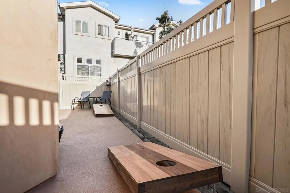 1311 Pacific Beach Dr San Diego, CA 92109