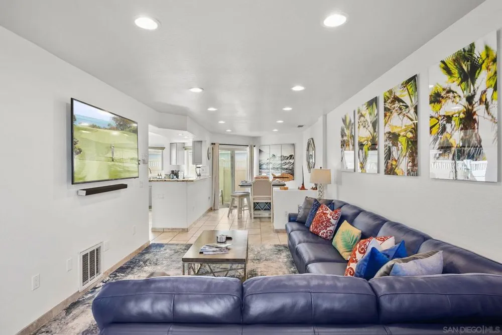 1311 Pacific Beach Dr San Diego, CA 92109