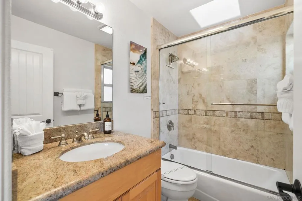 1311 Pacific Beach Dr San Diego, CA 92109