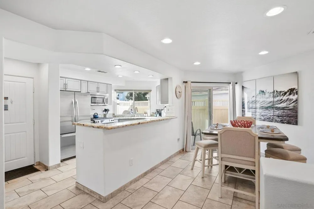 1311 Pacific Beach Dr San Diego, CA 92109
