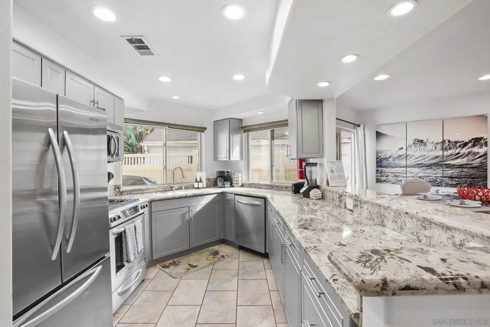 1311 Pacific Beach Dr San Diego, CA 92109