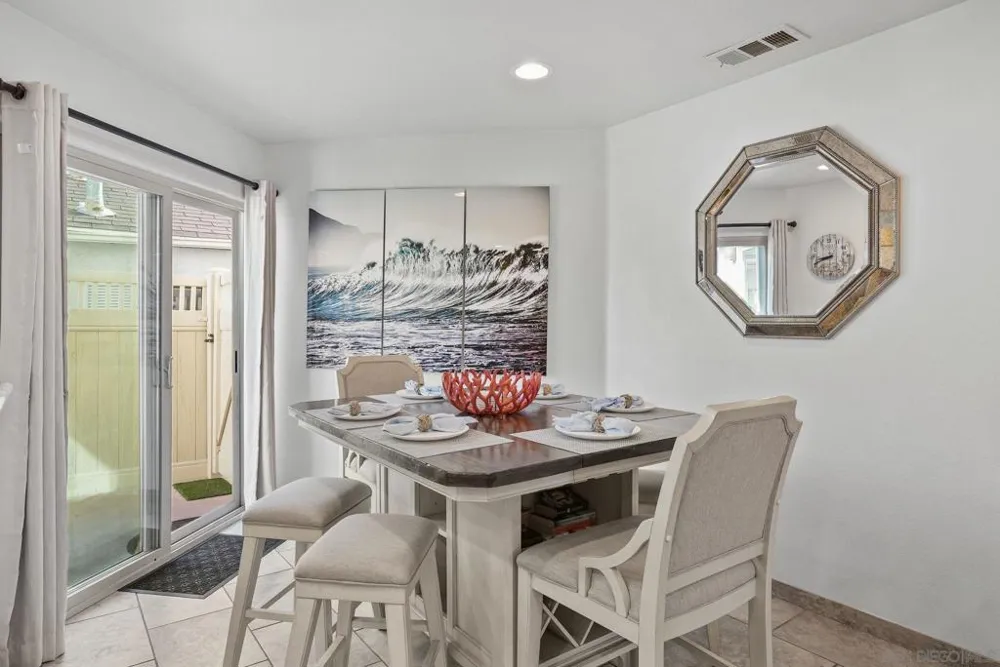1311 Pacific Beach Dr San Diego, CA 92109