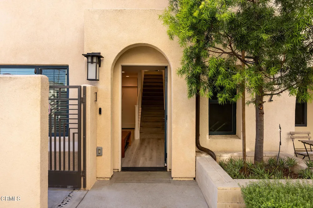 2931 W Exposition Place #1 Los Angeles, CA 90018